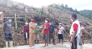 b2690c9c-a070-4dff-8d1c-3f1814144f63