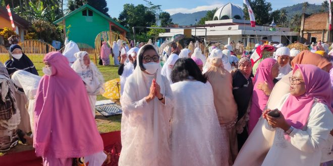 Shalat Ied di Bangomolunow, Yasti Mokoagow Ajak Warga Saling Memaafkan