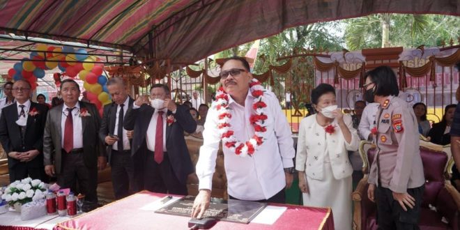 Limi Mokodompit Hadiri Acara Pentahbisan Sekaligus Resmikan Gereja di Dondomon dan Ibolian I